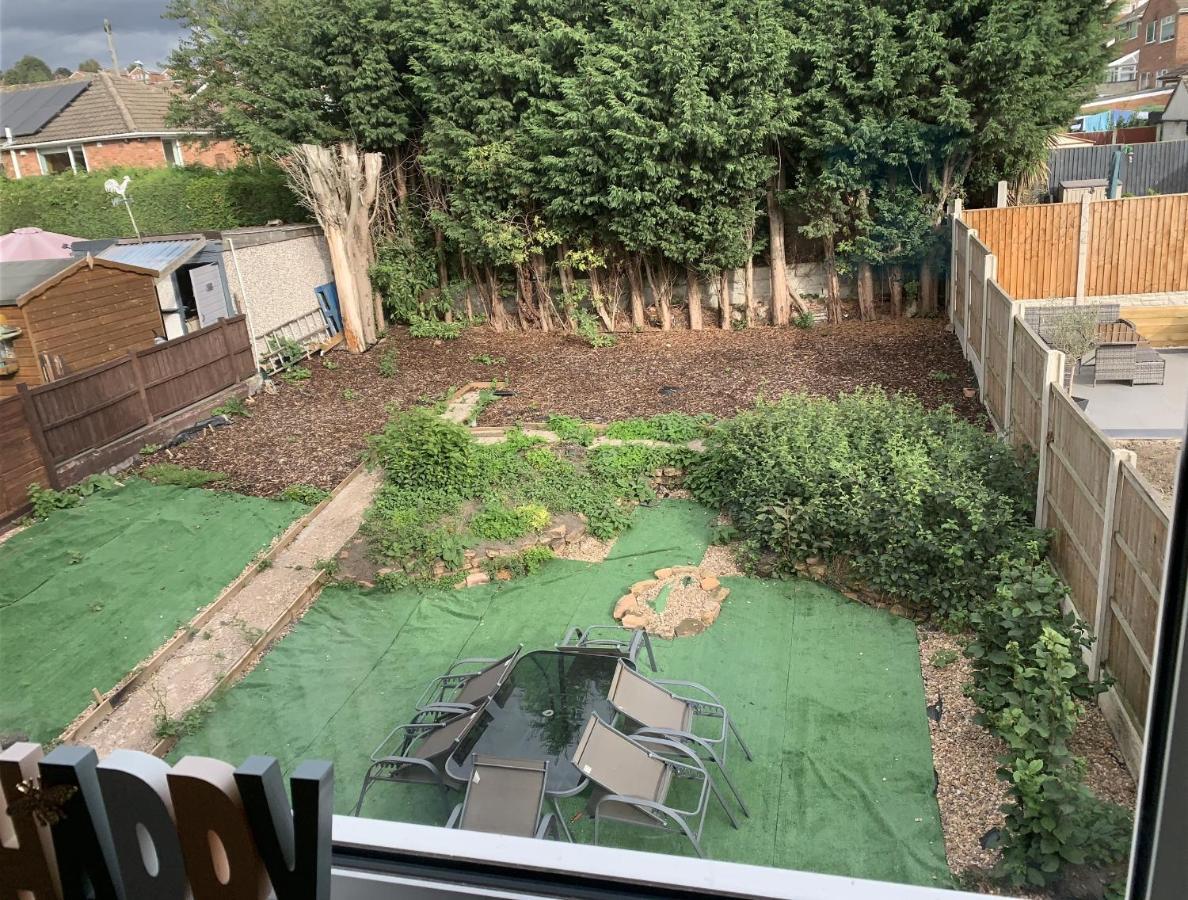 Crowthorne House, Beautiful 3 Bedroom Home For Upto 8 Guests, With Sofa Bed Cul-De-Sac With Private Driveway Nottingham Eksteriør billede